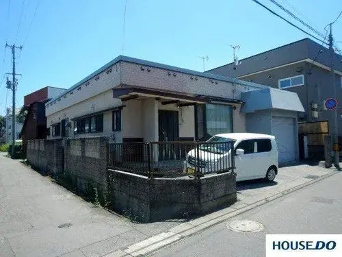 Akiya in Hirosaki