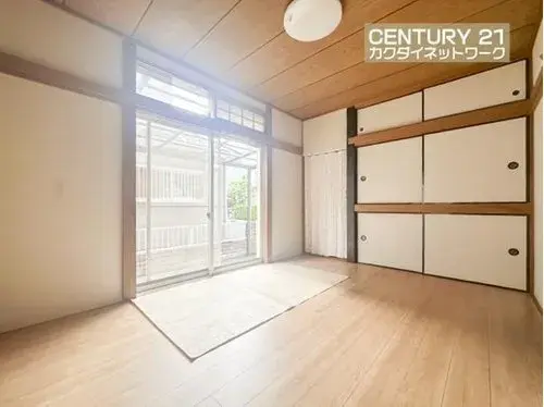 Casa de dos plantas con habitaciones grandes y almacenamiento Kuki City Saitama Prefecture (3)