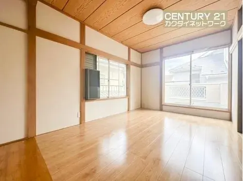 Casa de dos plantas con habitaciones grandes y almacenamiento Kuki City Saitama Prefecture (4)