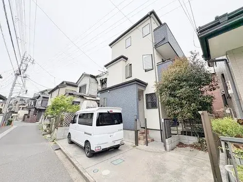 Akiya in Sōka