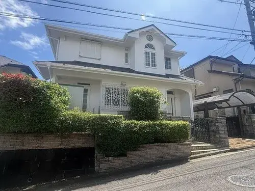 Akiya in Izumi Ward