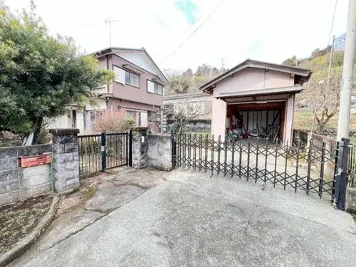 Akiya in 南足柄市