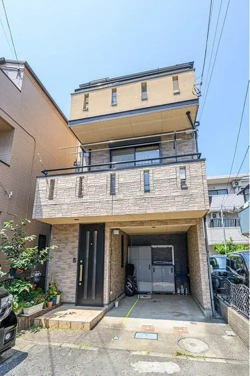 Akiya in Kawasaki
