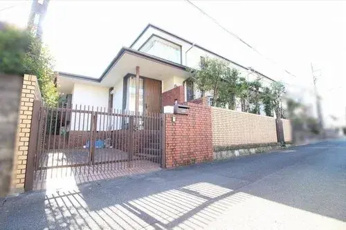 Akiya in 伊势原市