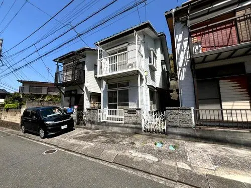 Akiya in Yokosuka