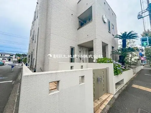 Akiya in Barrio de Izumi
