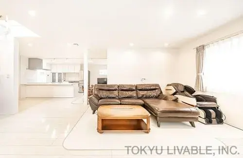Akiya in Yokohama