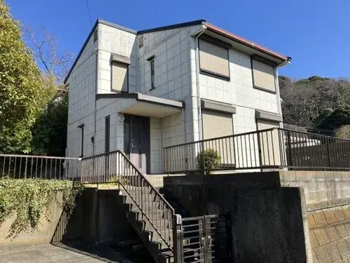 Akiya in Yokosuka