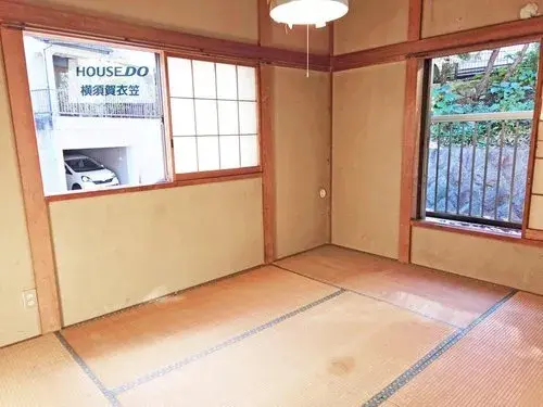 Casa de madera de 2 pisos con almacenamiento Ciudad de Yokosuka Prefectura de Kanagawa (2)