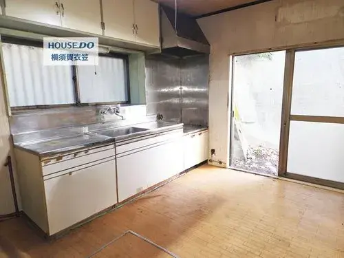 Casa de madera de 2 pisos con almacenamiento Ciudad de Yokosuka Prefectura de Kanagawa (5)