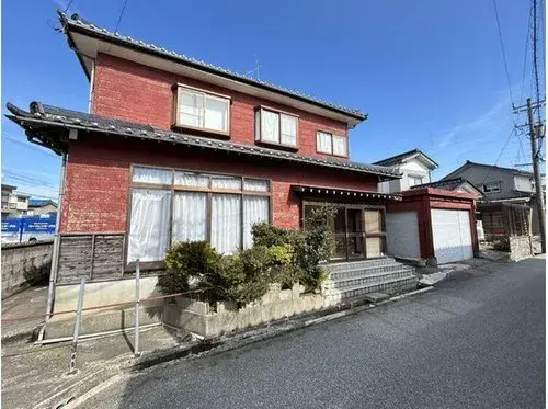 Akiya in Ville d'Uozu