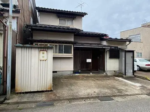 Akiya in Toyama