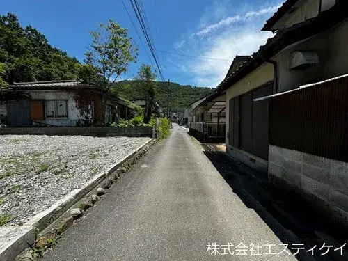 Slide 4