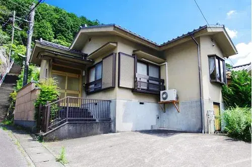 Akiya in Atami
