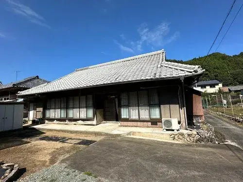 Akiya in 津市