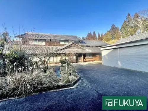 Akiya in Koka