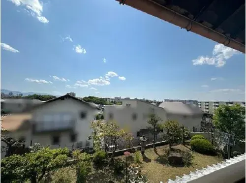 Slide 4