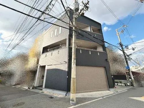 Akiya in Osaka