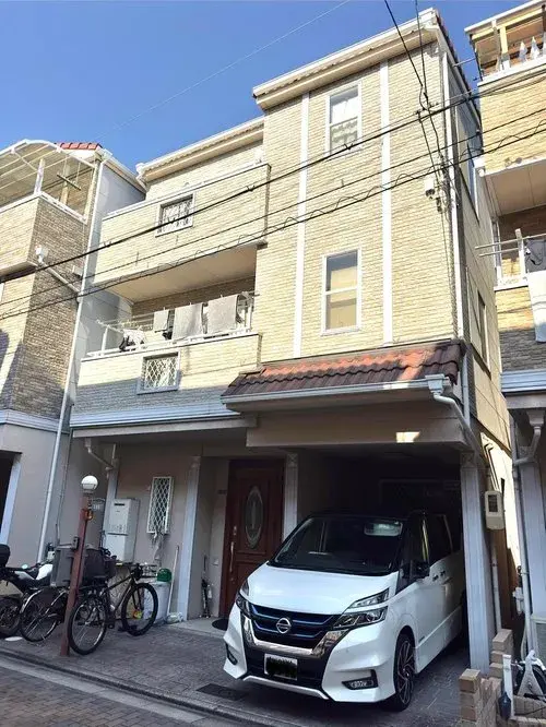 Akiya in Higashinari Ward