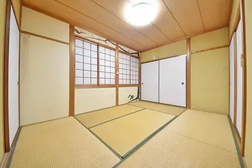 5DK+S Property Toyonaka City Osaka Prefecture (13)