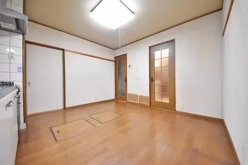 5DK+S Property Toyonaka City Osaka Prefecture (6)
