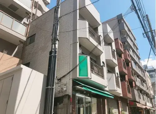 Akiya in أوساكا