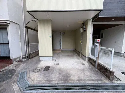 2LDK+S Property Toyonaka City Osaka Prefecture (2)