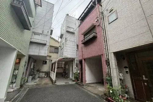 Akiya in Osaka