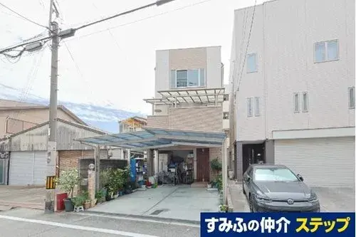 Akiya in Osaka