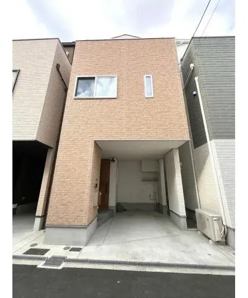 Akiya in Osaka