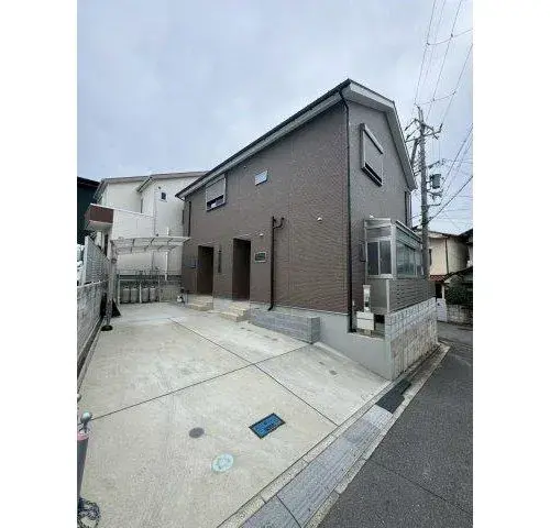 Akiya in Kashiwara