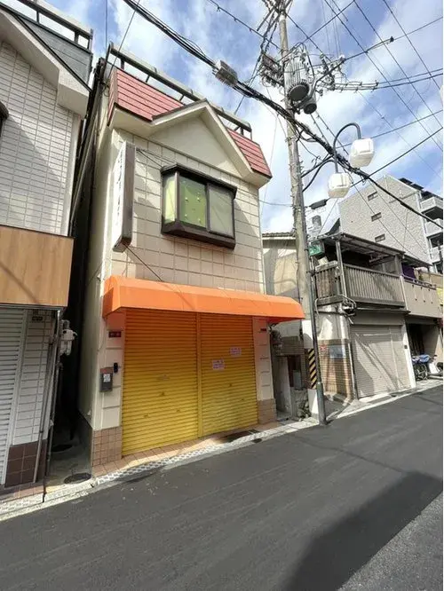 Akiya in Osaka