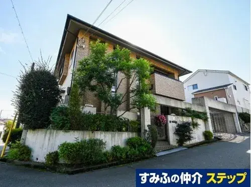 Akiya in Hirakata