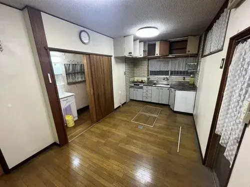 Akiya in Sakai