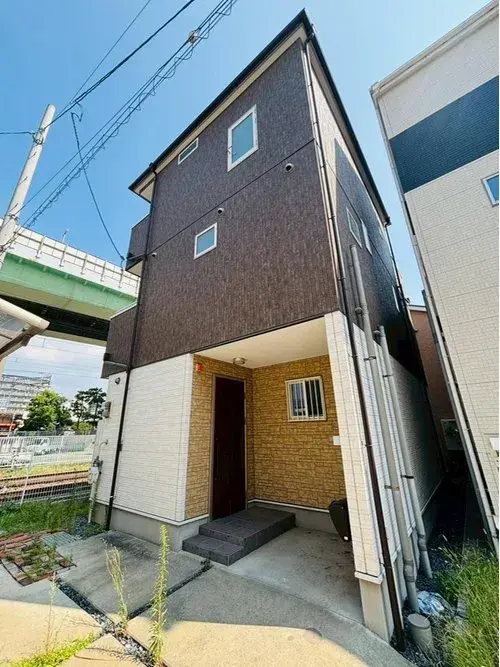 Akiya in Naniwa Ward