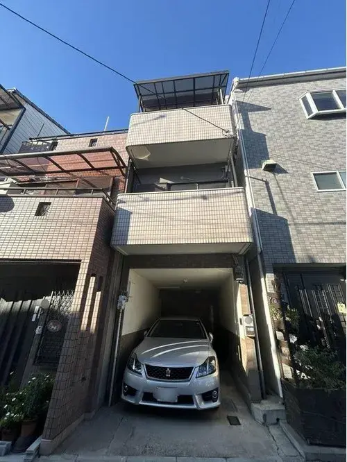 Akiya in Moriguchi