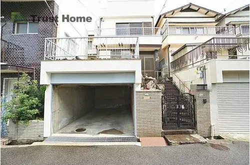 Akiya in 神户市
