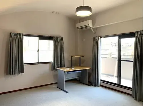 Propriété 9LDK+2S
Higashinada-ku, Ville de Kobe
Préfecture de Hyogo (15)