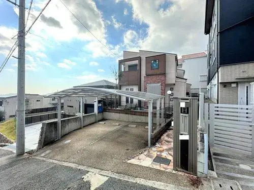 Akiya in 宝塚市