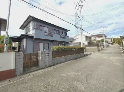 Akiya in Ono