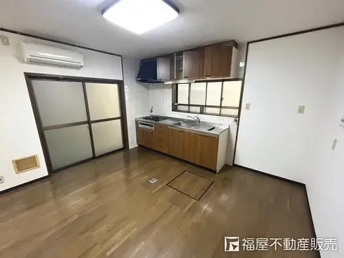 Akiya in 神戸市兵庫区