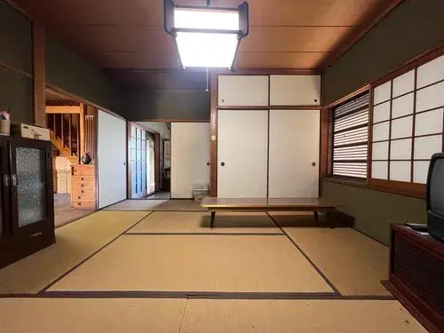 Slide 4