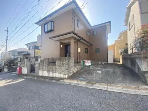 Akiya in Iwade