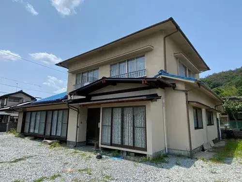 Akiya in Akaiwa