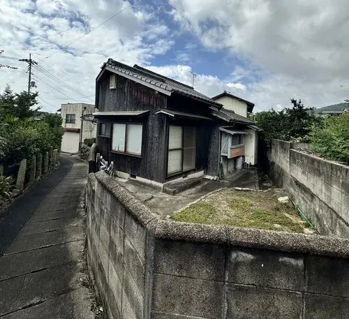 Slide 4