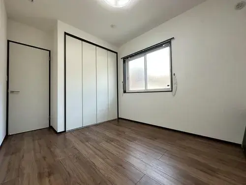 Spacious LDK Two-Story Property Fukuyama City Hiroshima Prefecture (3)