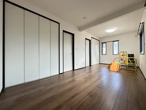 Spacious LDK Two-Story Property Fukuyama City Hiroshima Prefecture (4)