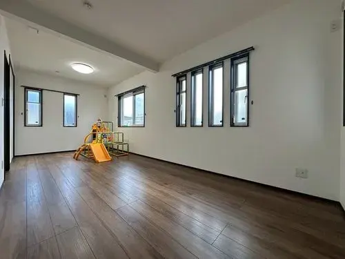 Spacious LDK Two-Story Property Fukuyama City Hiroshima Prefecture (5)