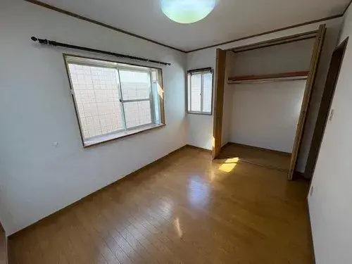 Propiedad con Almacenamiento en Todas las Habitaciones y LDK de 15+ Tatamis, Ciudad de Hiroshima, Prefectura de Hiroshima (3)