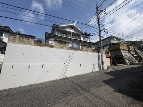 Slide 4